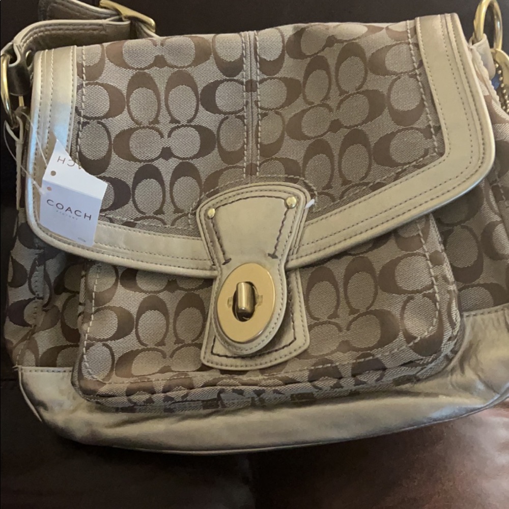 NWT Coach Bag khaki/metallic color. Beautiful